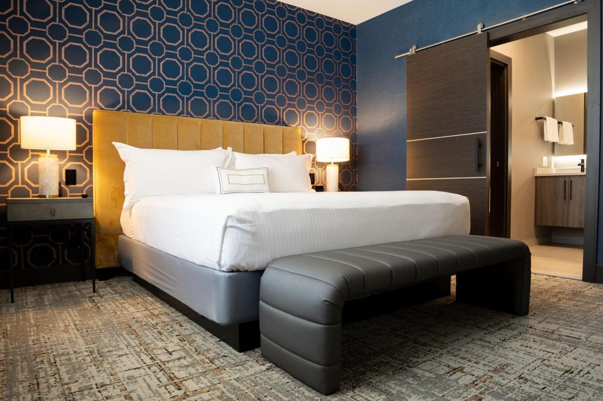 Springhill Suites By Marriott Chicago Chinatown Bagian luar foto