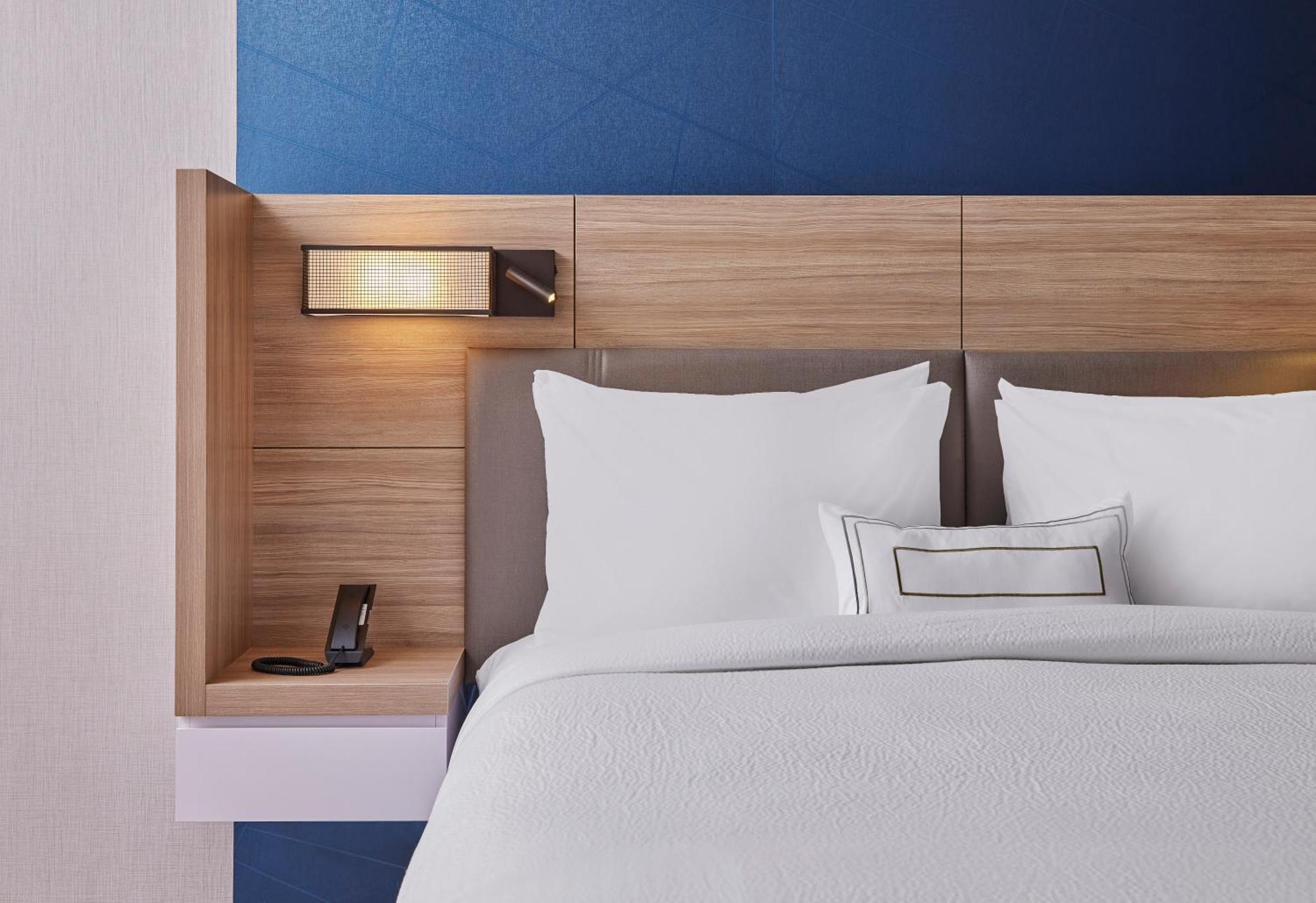 Springhill Suites By Marriott Chicago Chinatown Bagian luar foto