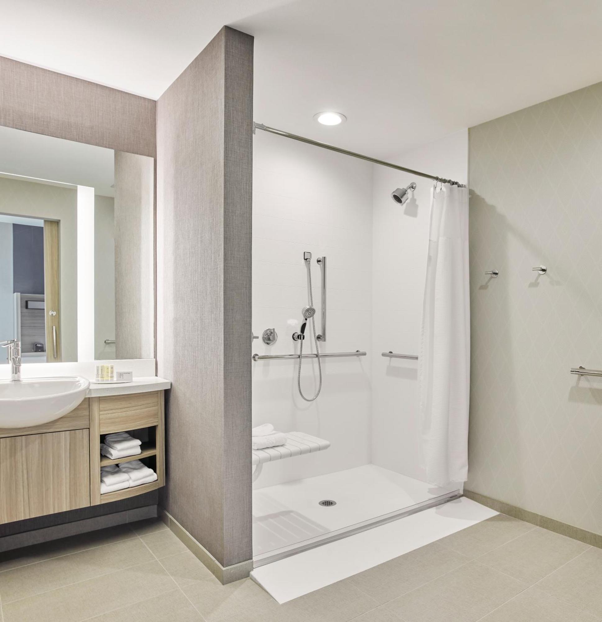 Springhill Suites By Marriott Chicago Chinatown Bagian luar foto