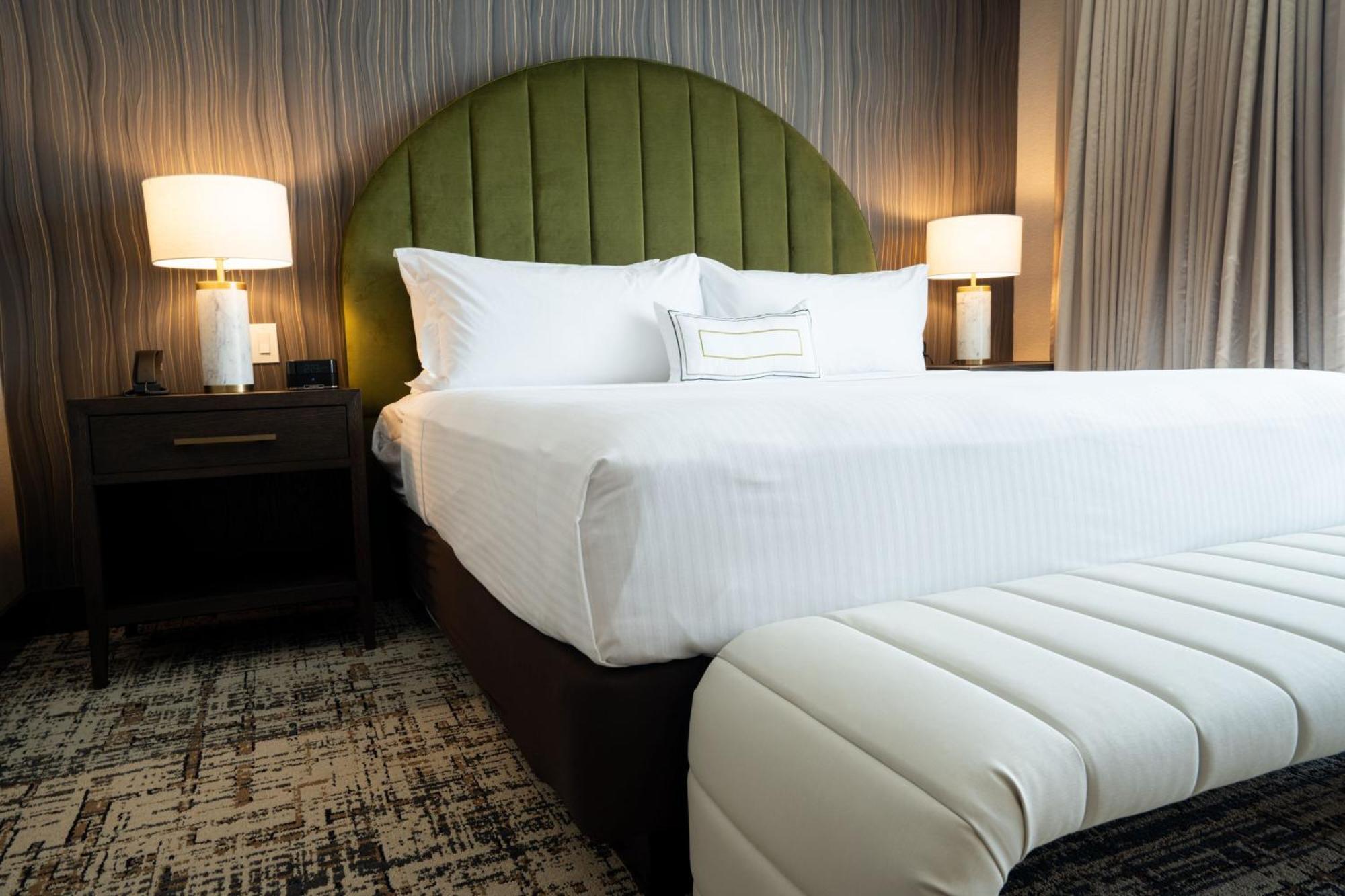 Springhill Suites By Marriott Chicago Chinatown Bagian luar foto