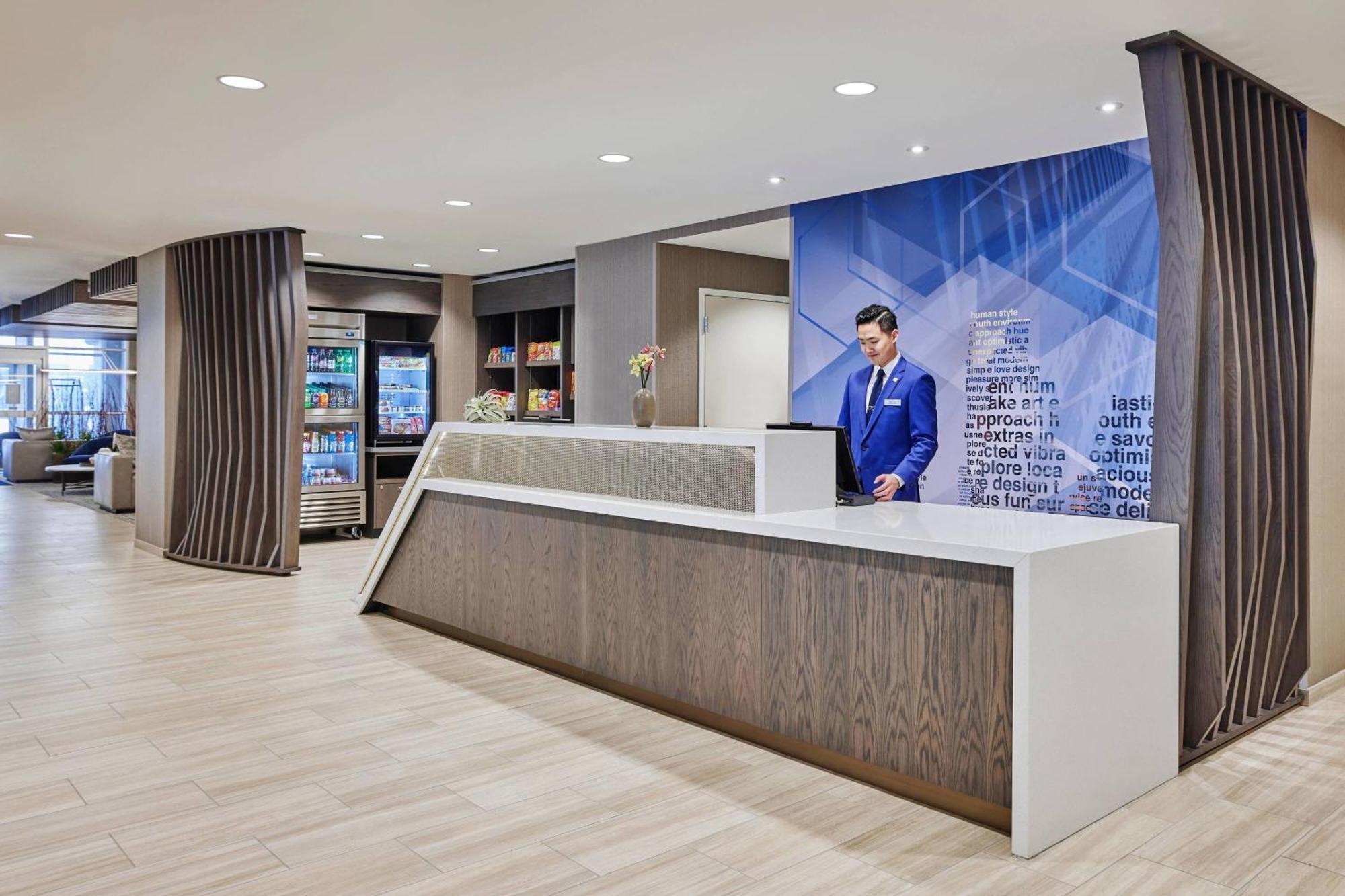 Springhill Suites By Marriott Chicago Chinatown Bagian luar foto